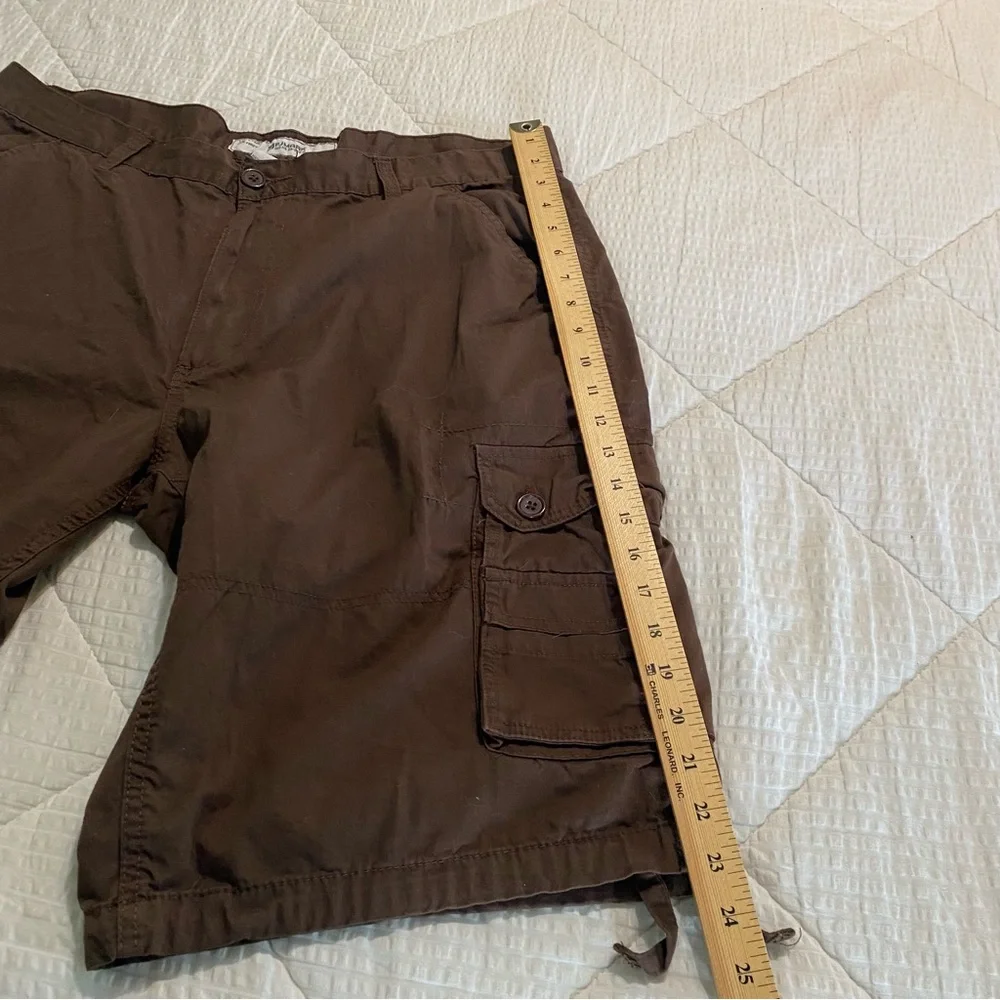 Men's PJ Mark Vintage cotton cargo shorts. Size 38 Chocolate Brown